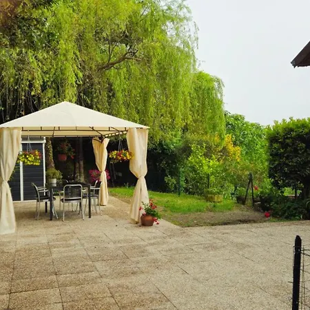 Nonna Papera Vicino Alle 5 Terre Bolano