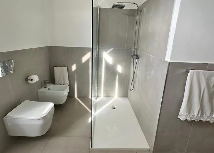 Nonna Papera Vicino Alle 5 Terre Hotel *