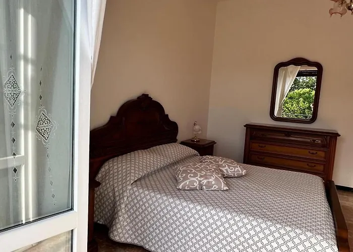 Nonna Papera Vicino Alle 5 Terre *